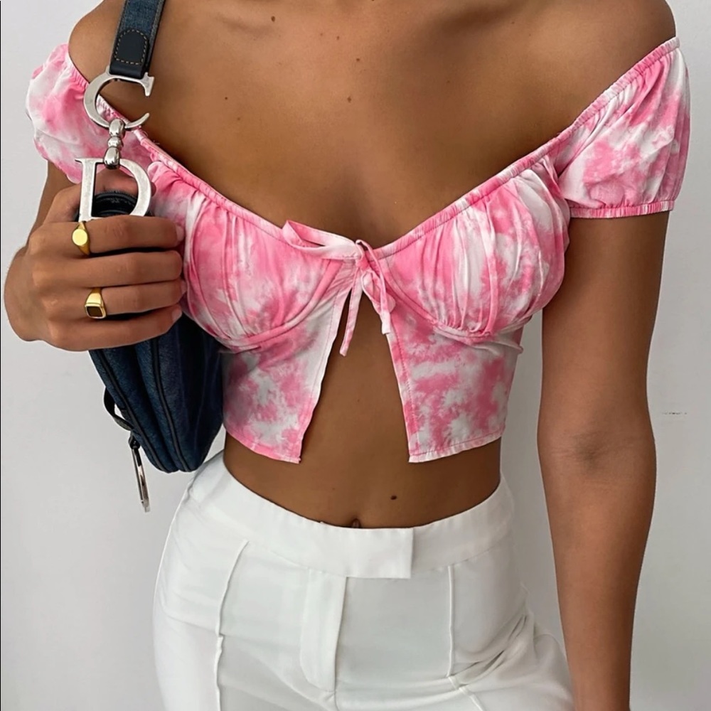 Tiger mist top